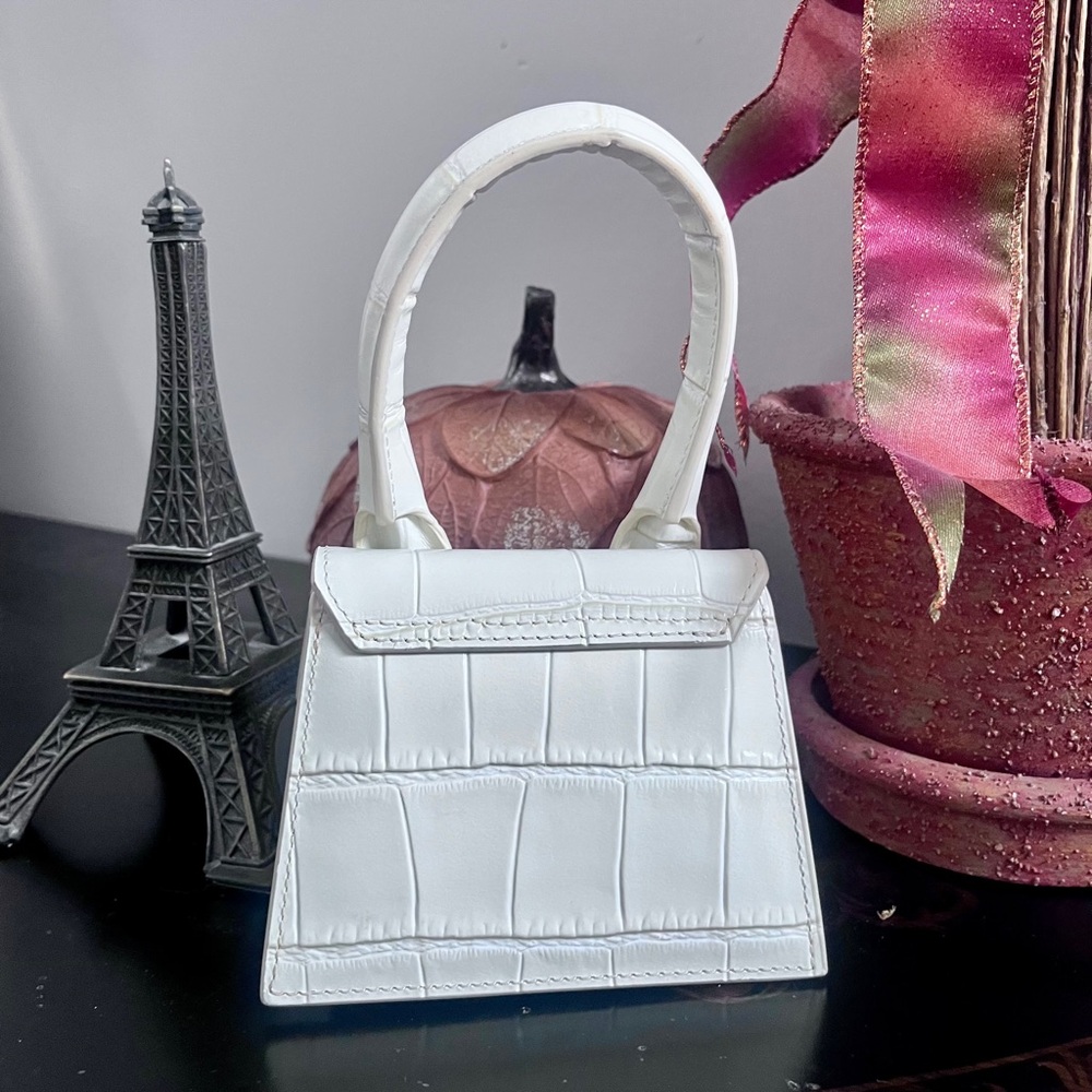 Jacquemus Le Chiquito White Croc Embossed Leather Mini Bag & dustbag NWOT - Picture 4 of 15